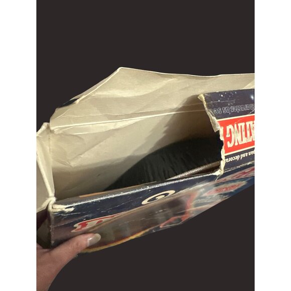 Wilton 1980 Star Wars Darth Vader R2-D2 Cake Decorating Kit Cake Pans - Picture 10 of 11